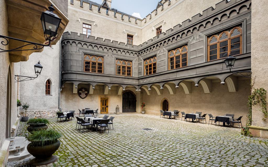 Zamek Karpniki Schloss Fischbach Ломница Екстериор снимка