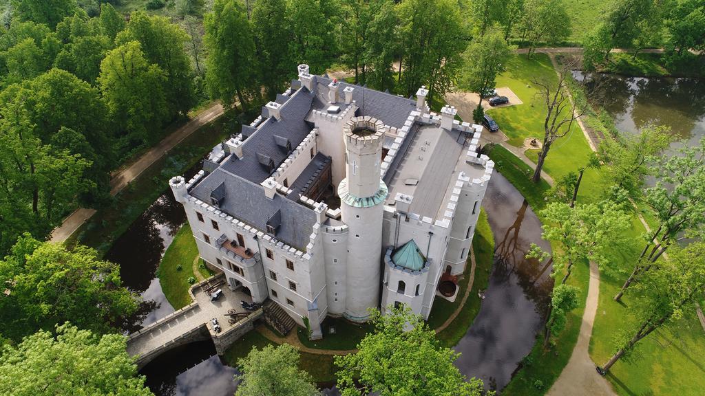 Zamek Karpniki Schloss Fischbach Ломница Екстериор снимка