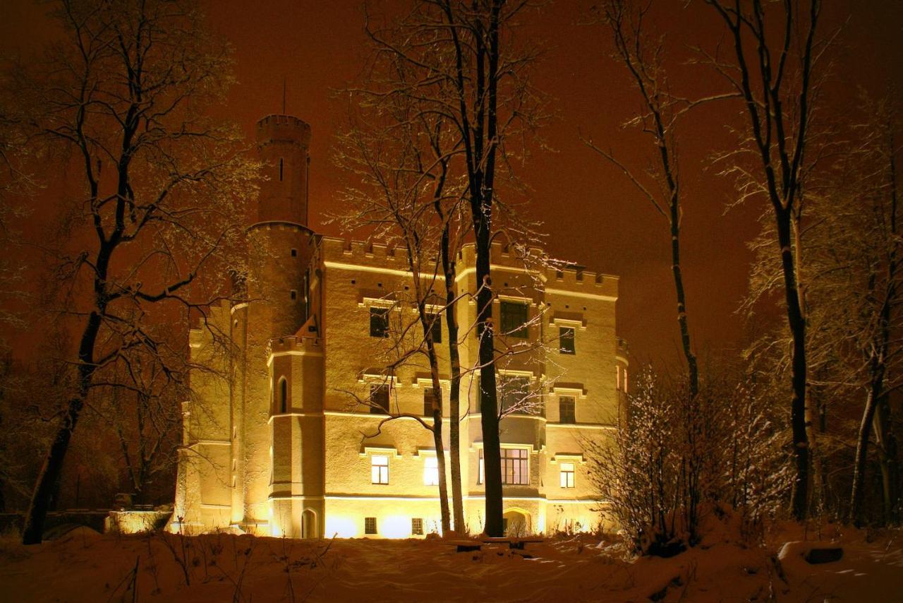 Zamek Karpniki Schloss Fischbach Ломница Екстериор снимка